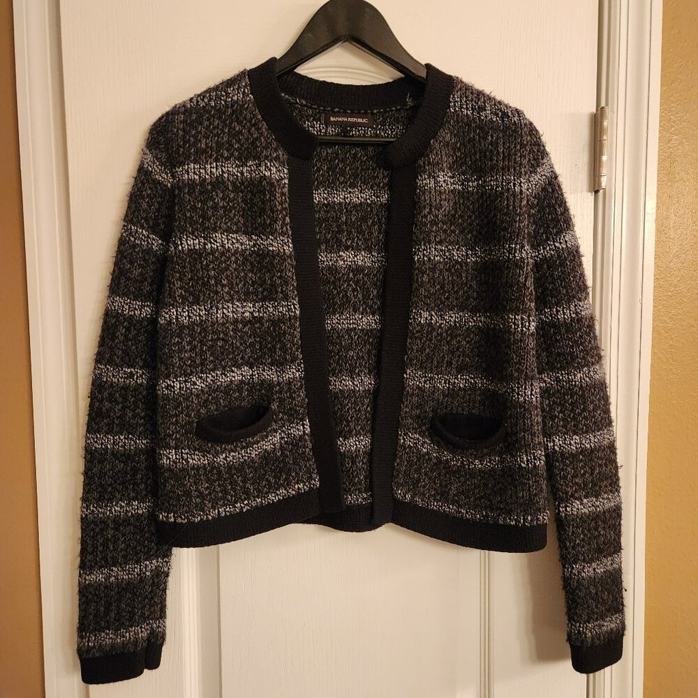 Banana Republic Short Sweater Jacket with Front Pockets Size S